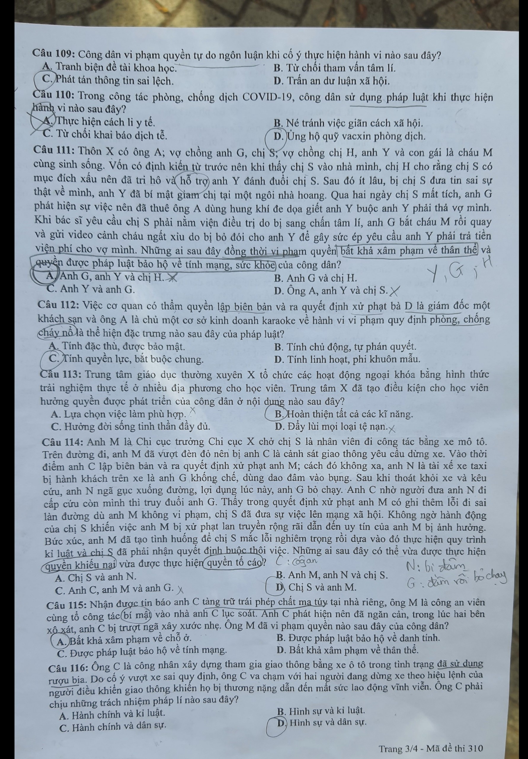 Dap an mon Giao duc Cong dan anh 4