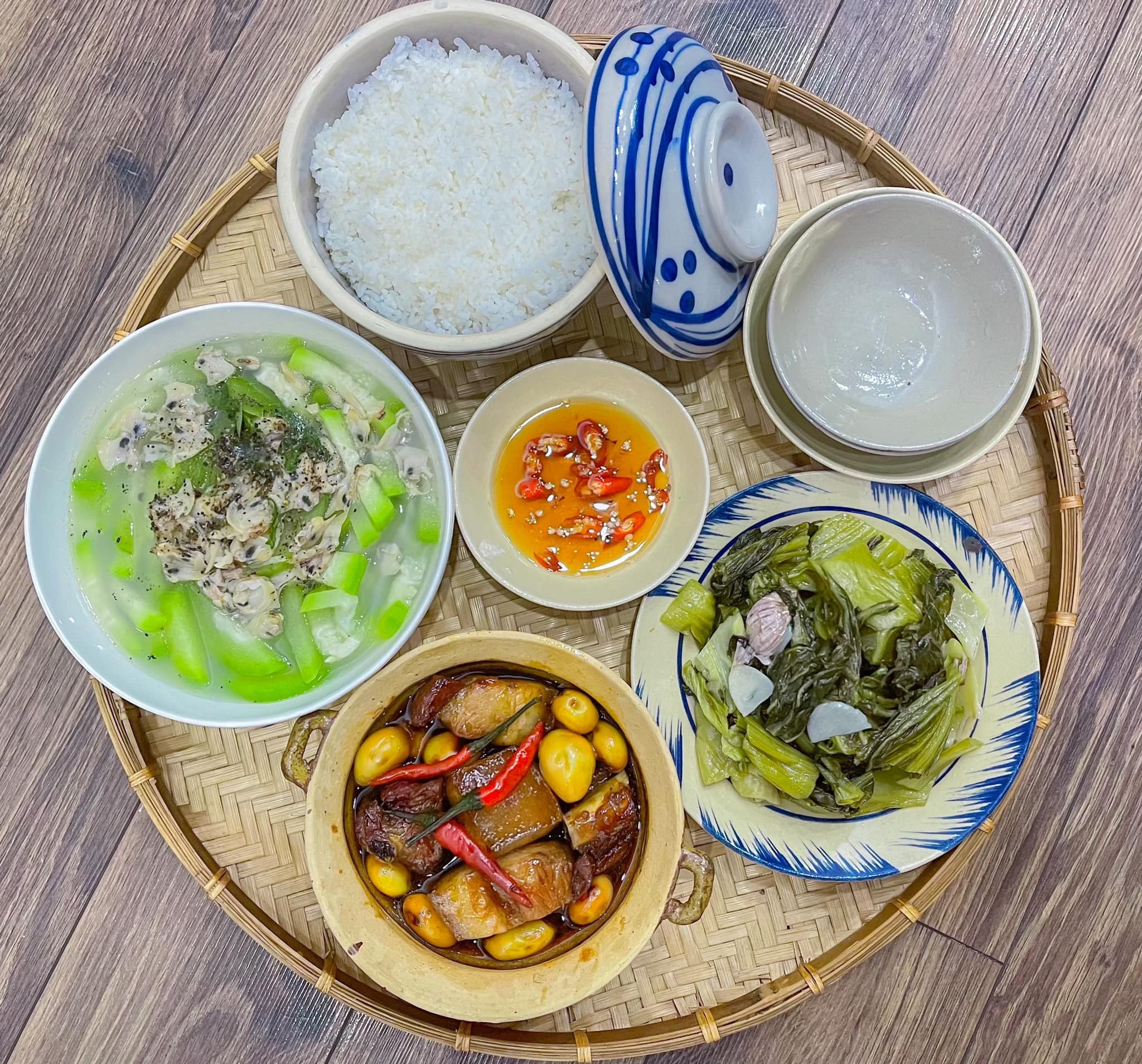 nau an tai nha anh 1