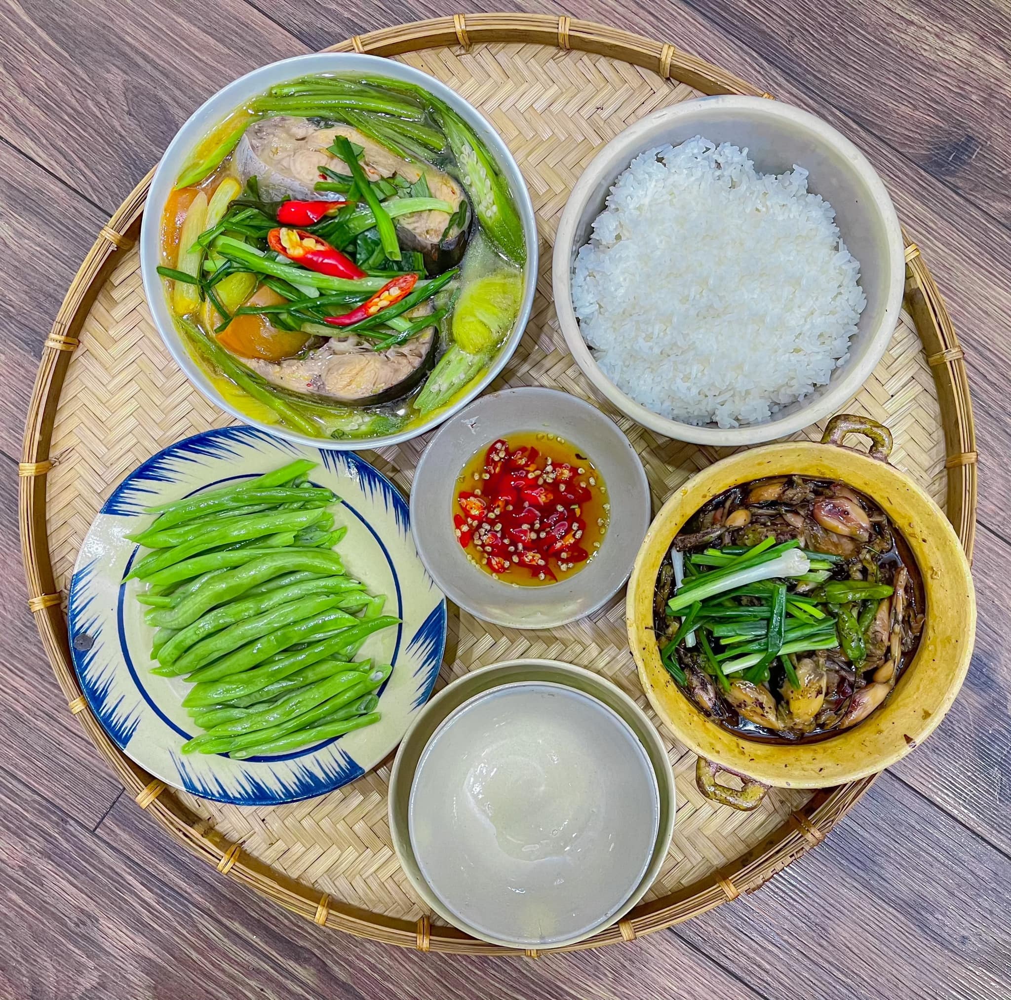 nau an tai nha anh 6