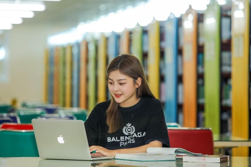 Dai hoc to chuc thi nang khieu online anh 1