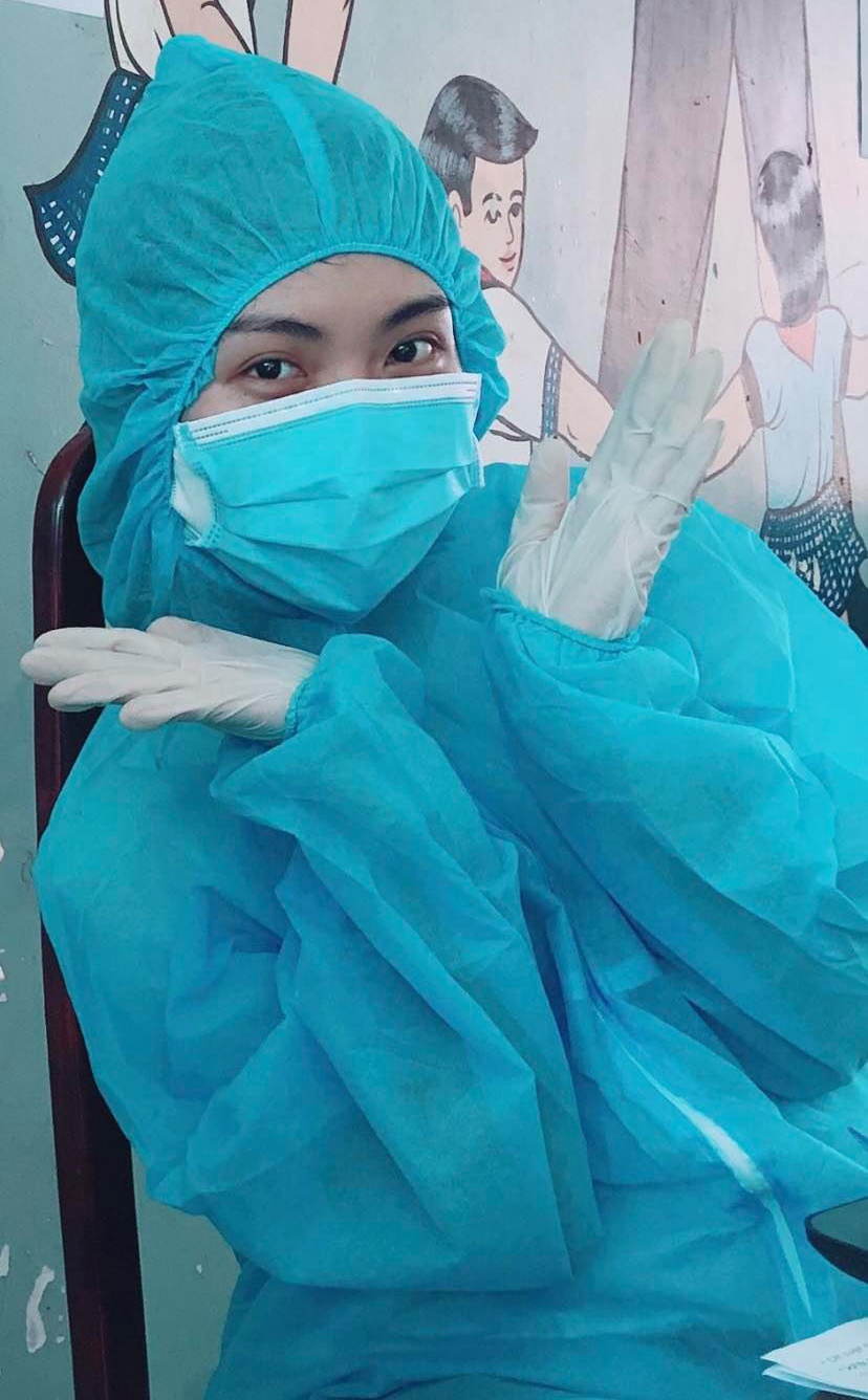 co giao tieu hoc tham gia chong dich,  tinh nguyen chong dich,  Lam Thi Ngoc Linh anh 1