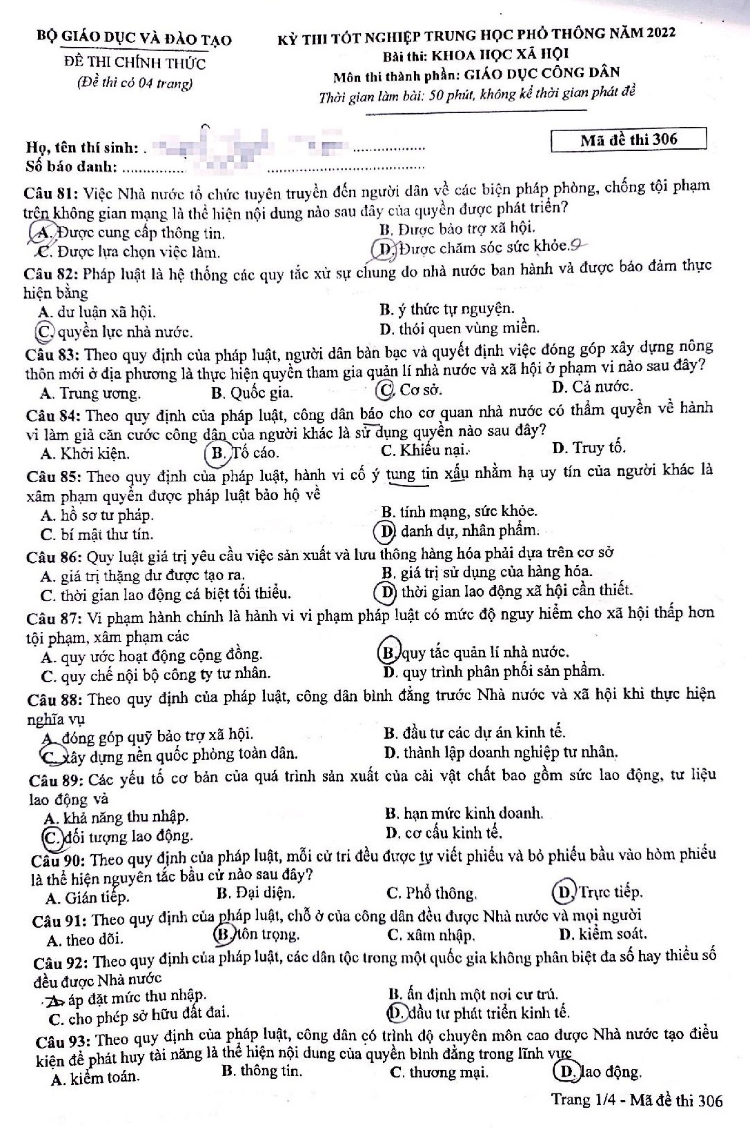 goi y dap an mon GDCD anh 3