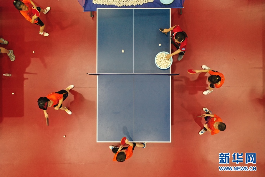 Tre em Trung Quoc hoc dau kiem anh 2