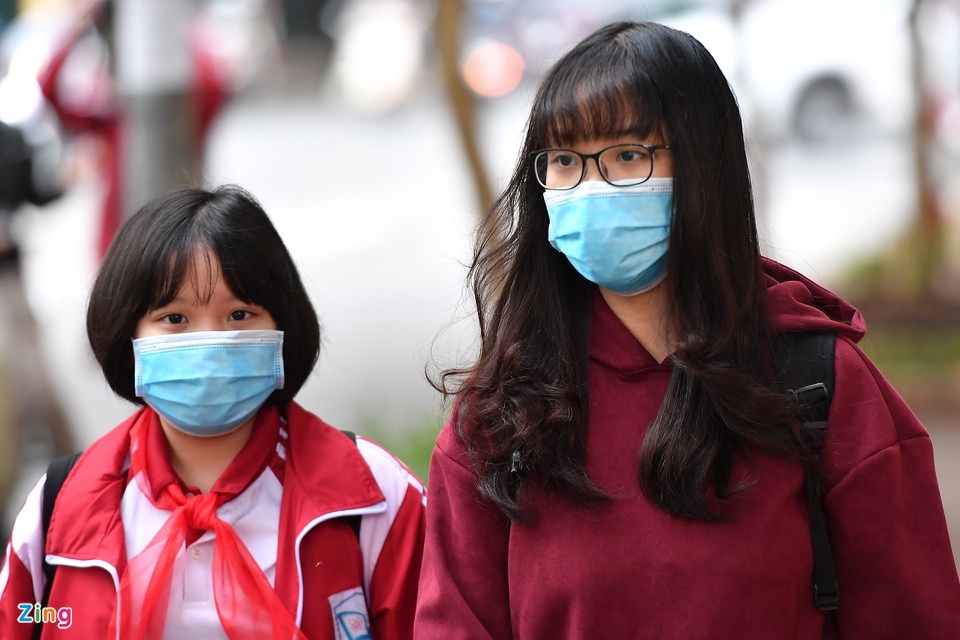 Hoc sinh tro lai truong anh 1