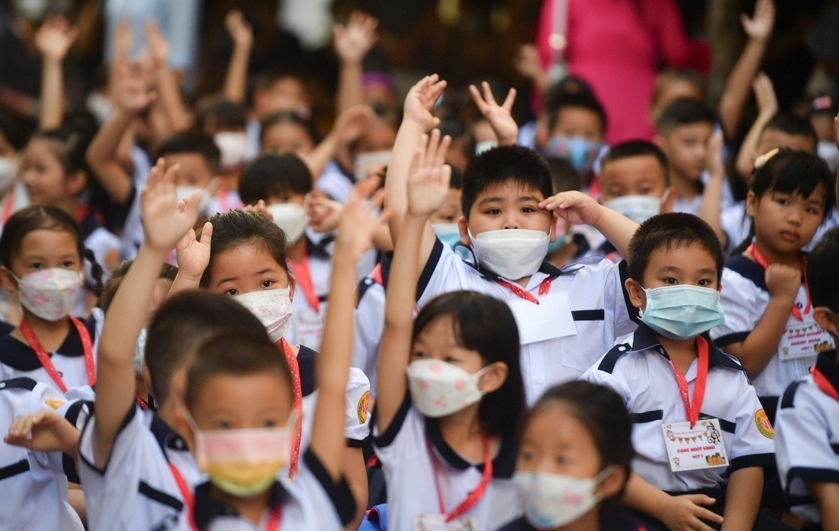 tuyen sinh dau cap anh 1