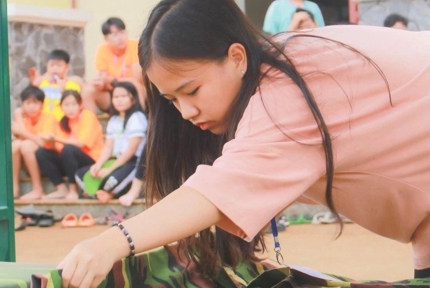 Tre ren ky luat voi hoc ky he quan doi hinh anh