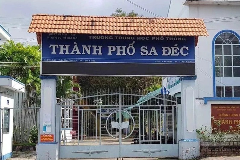 Ky luat hieu truong thue nguoi nhap hoc ba o Dong Thap hinh anh