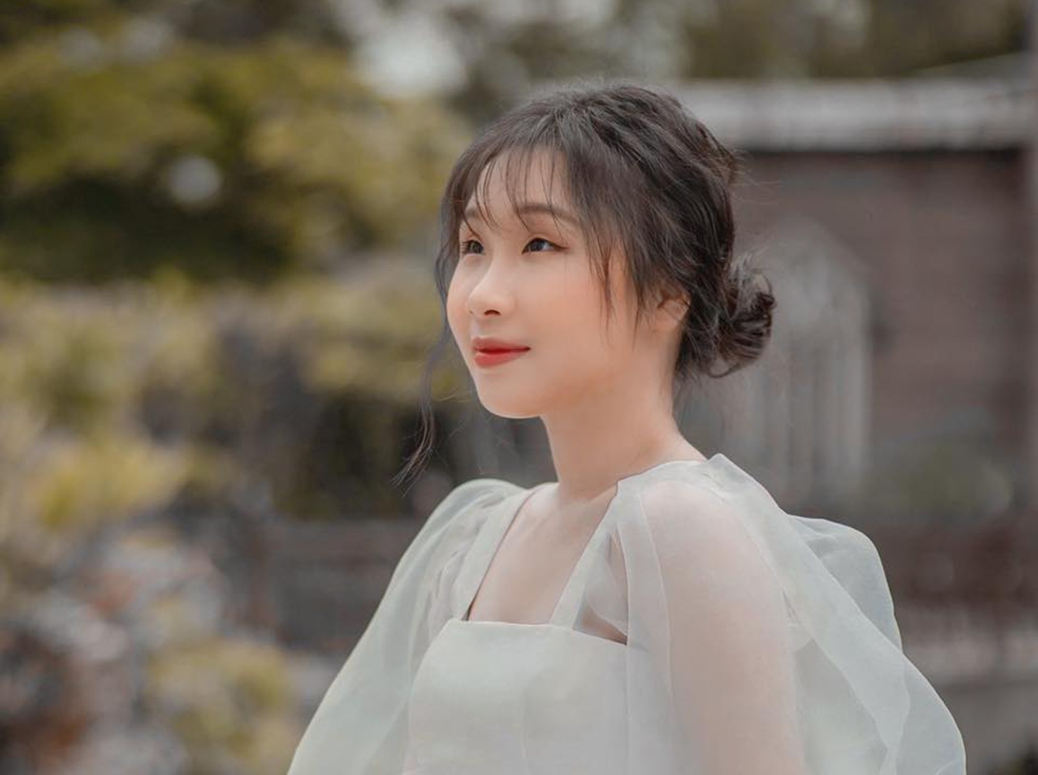 sinh vien so huu thu nhap khung anh 3