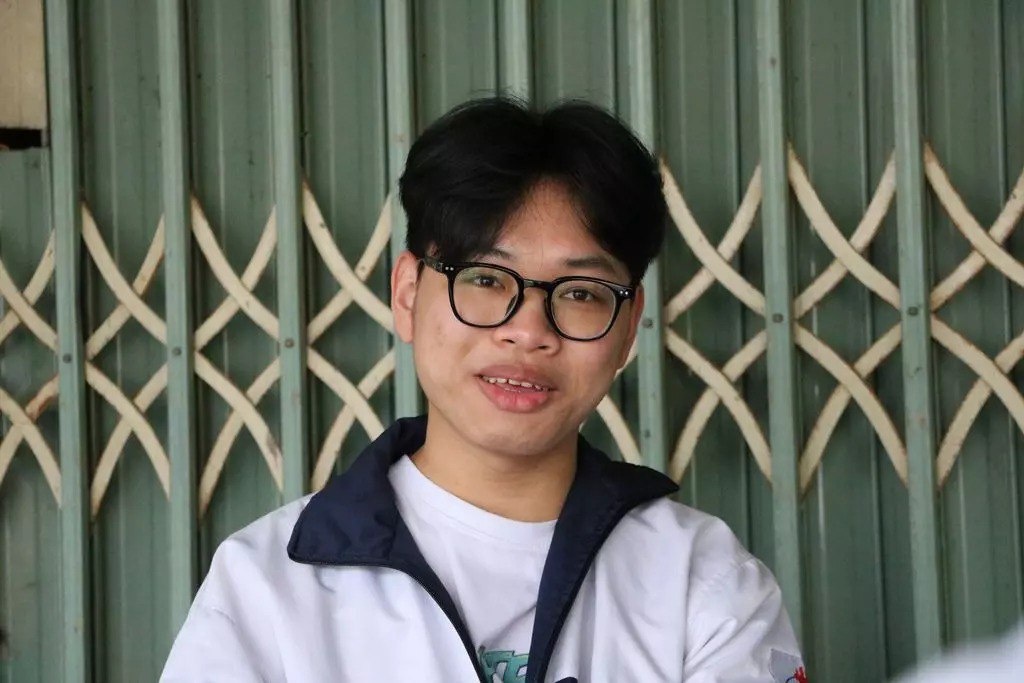 Nam sinh gianh huy chuong vang Olympic Hoa hoc quoc te hinh anh