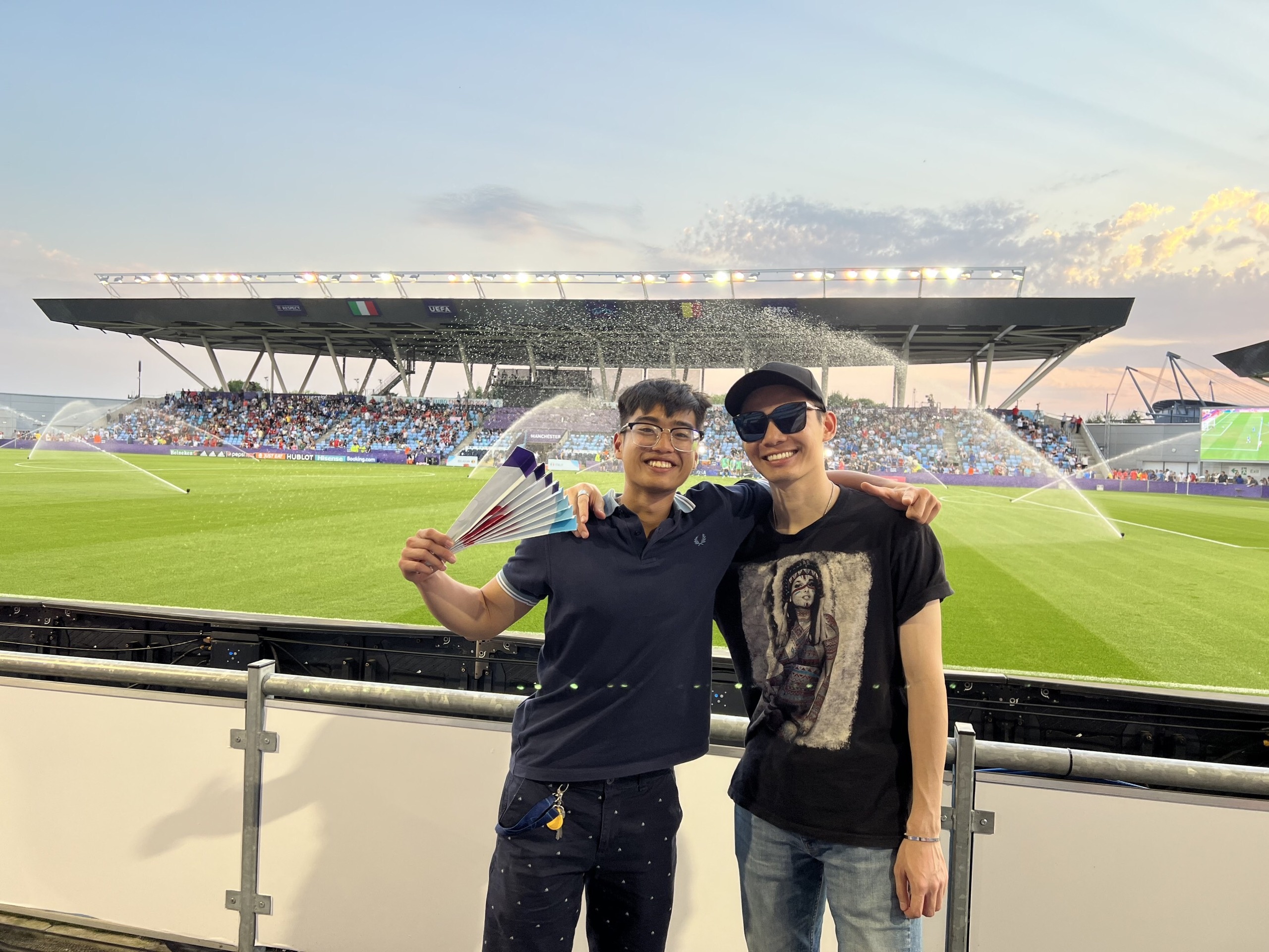 du hoc sinh Viet trong dot nong ky luc anh 3