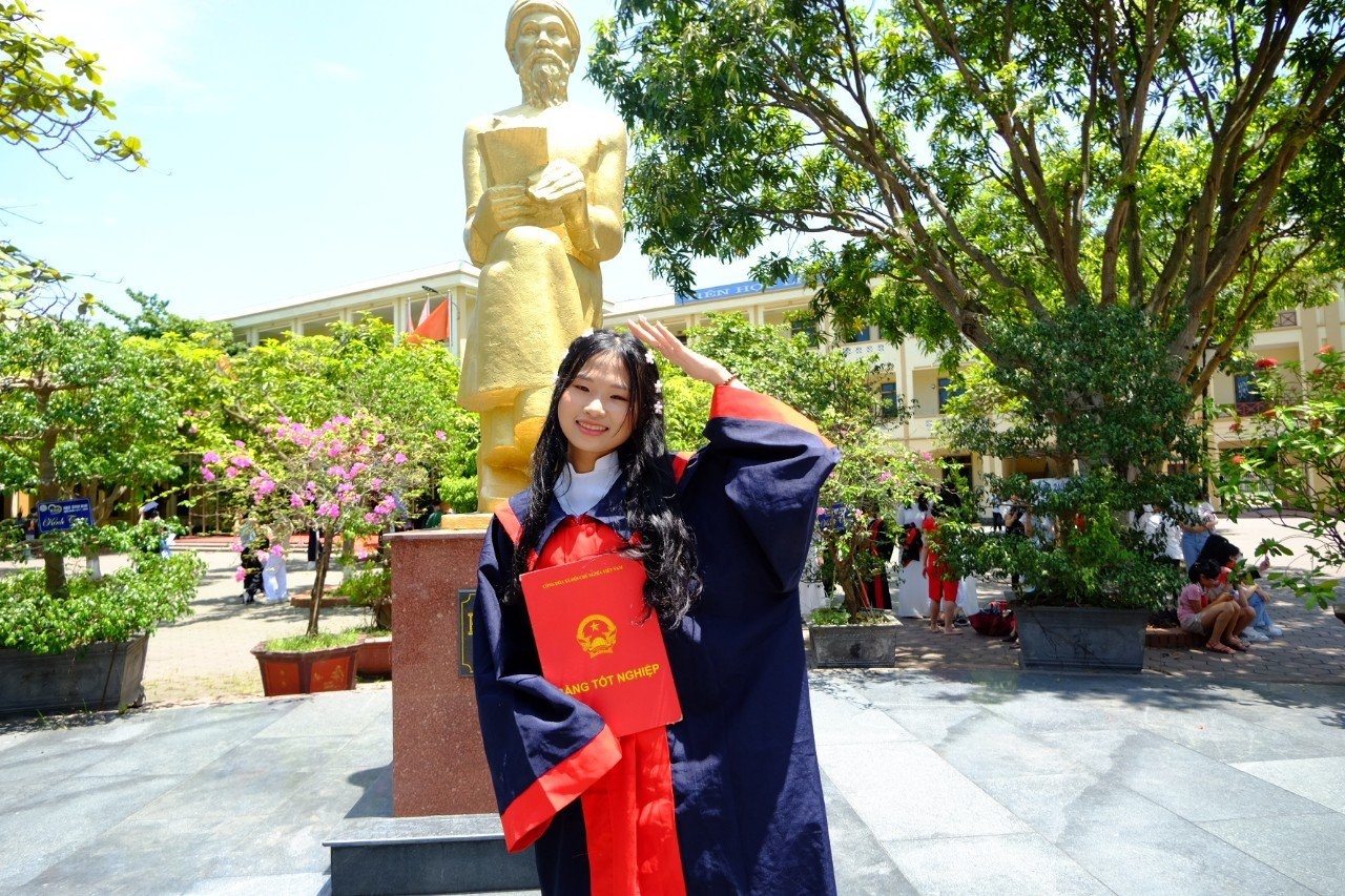 a khoa khoi C duoc tuyen thang anh 2