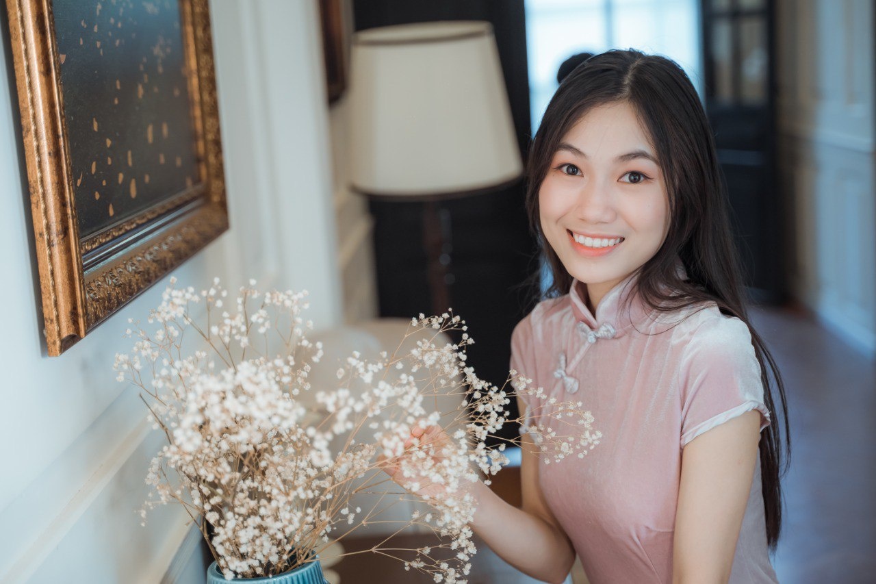 nữ sinh nhận giải Diana ảnh 2 nu sinh nhan giai Diana anh 2