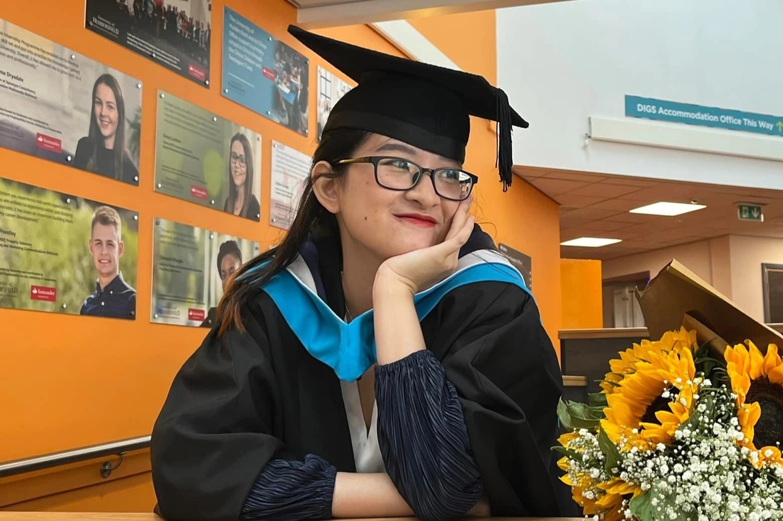 Chi tram trieu dong moi nam de theo hoc chuong trinh lien ket quoc te hinh anh