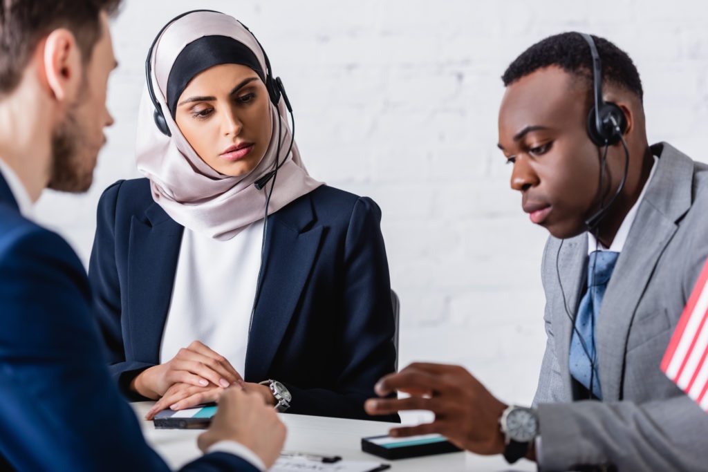 7 cong viec luong cao, phu hop voi nguoi thich xe dich hinh anh