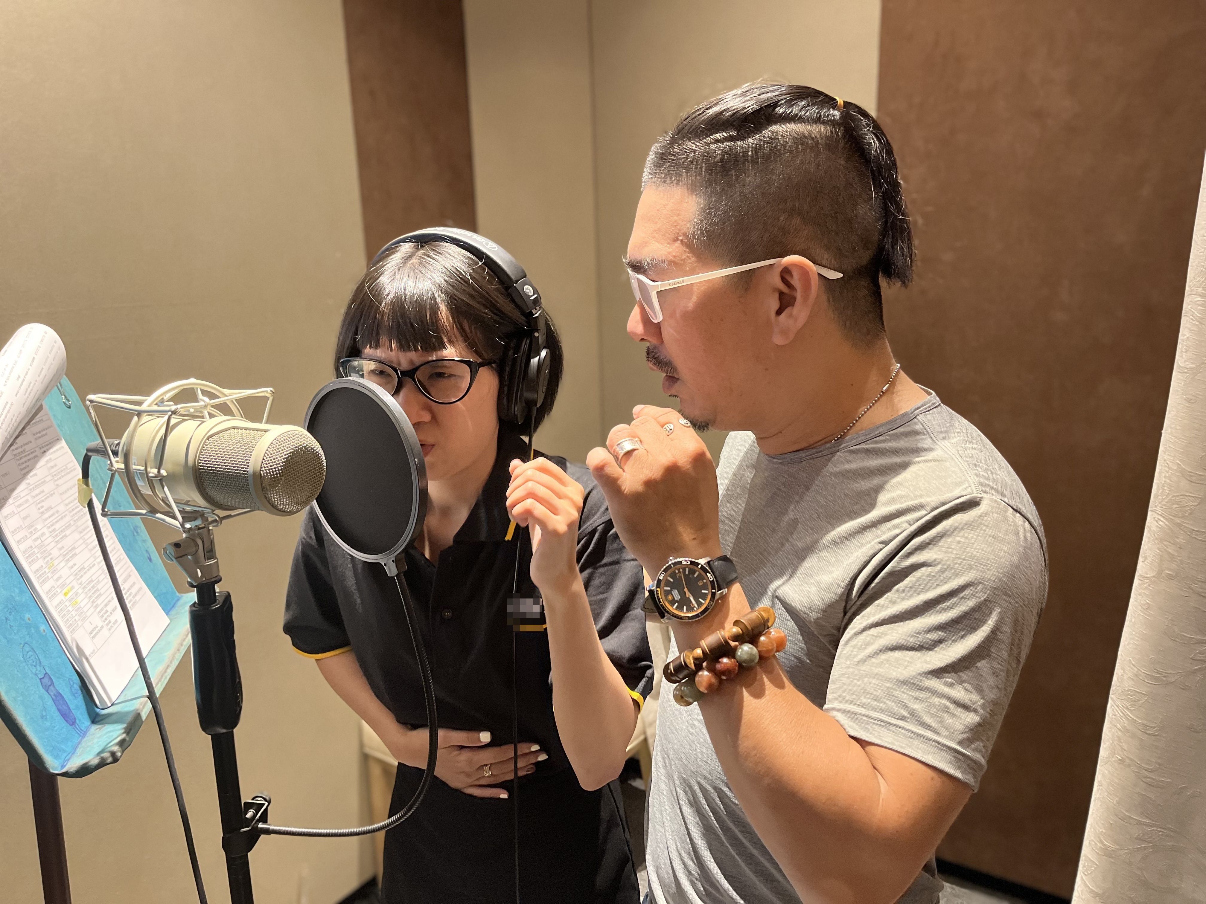 khoa hoc long tieng anh 2