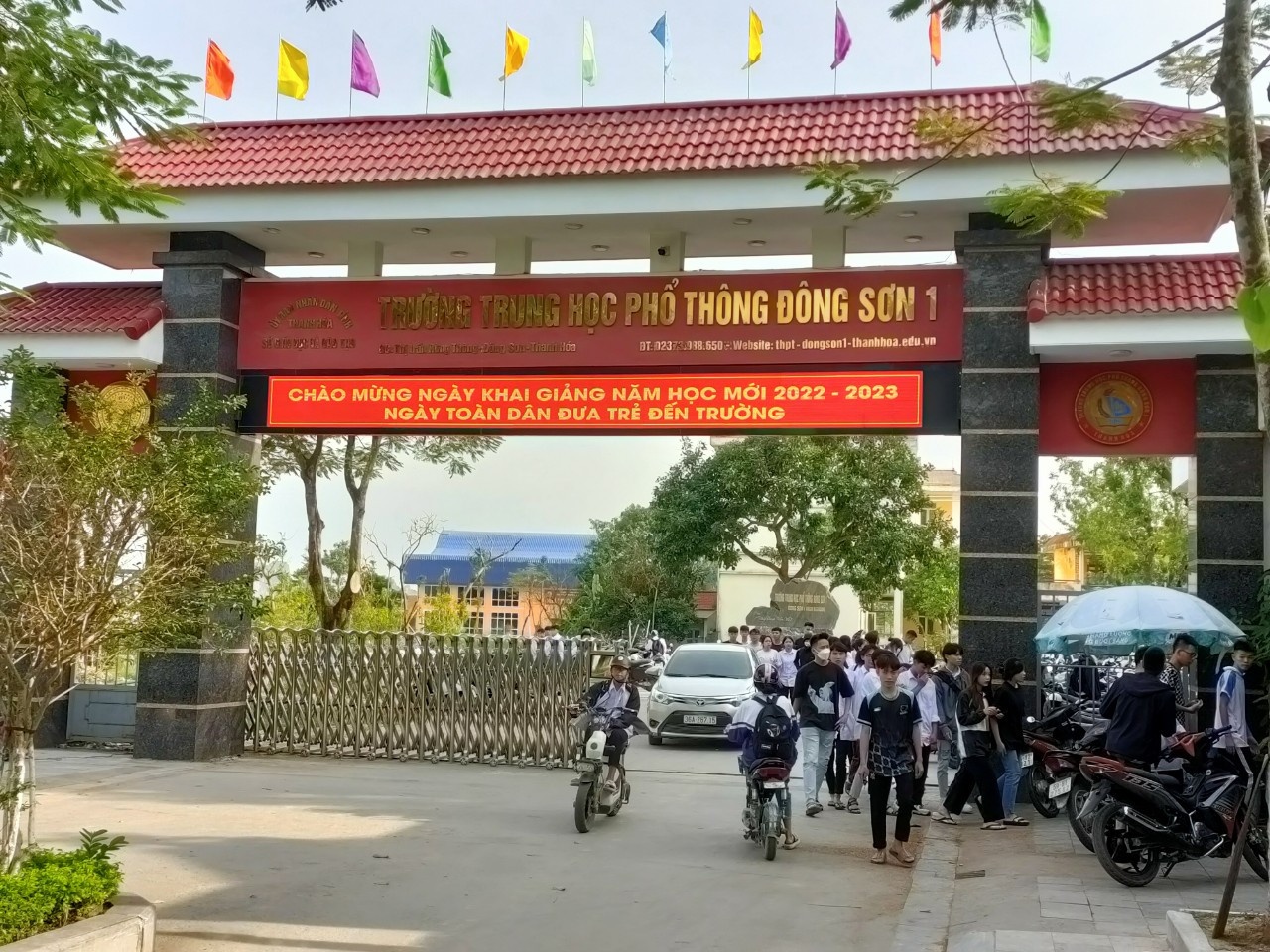 Truong o Thanh Hoa thu 10 trieu/hoc sinh dau nam hoc hinh anh