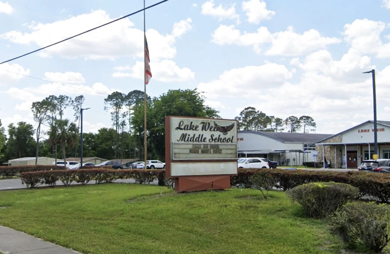 nu sinh trom tien anh 1