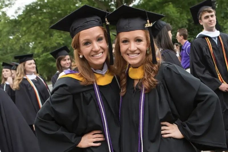 cặp song sinh bị oan ảnh 1 cap song sinh bi oan anh 1