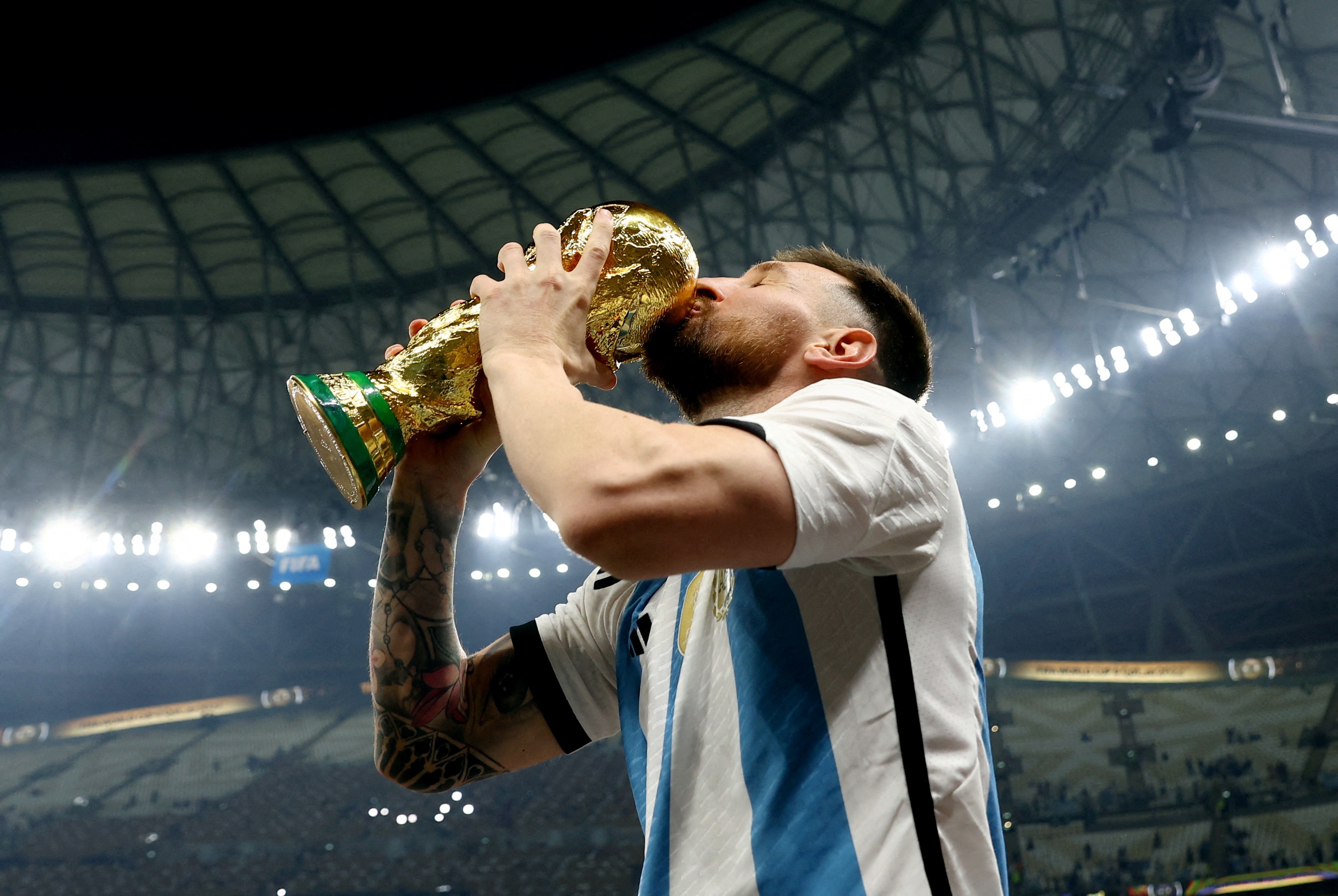 Lich su cua 'GOAT' tu Muhammad Ali den Lionel Messi hinh anh