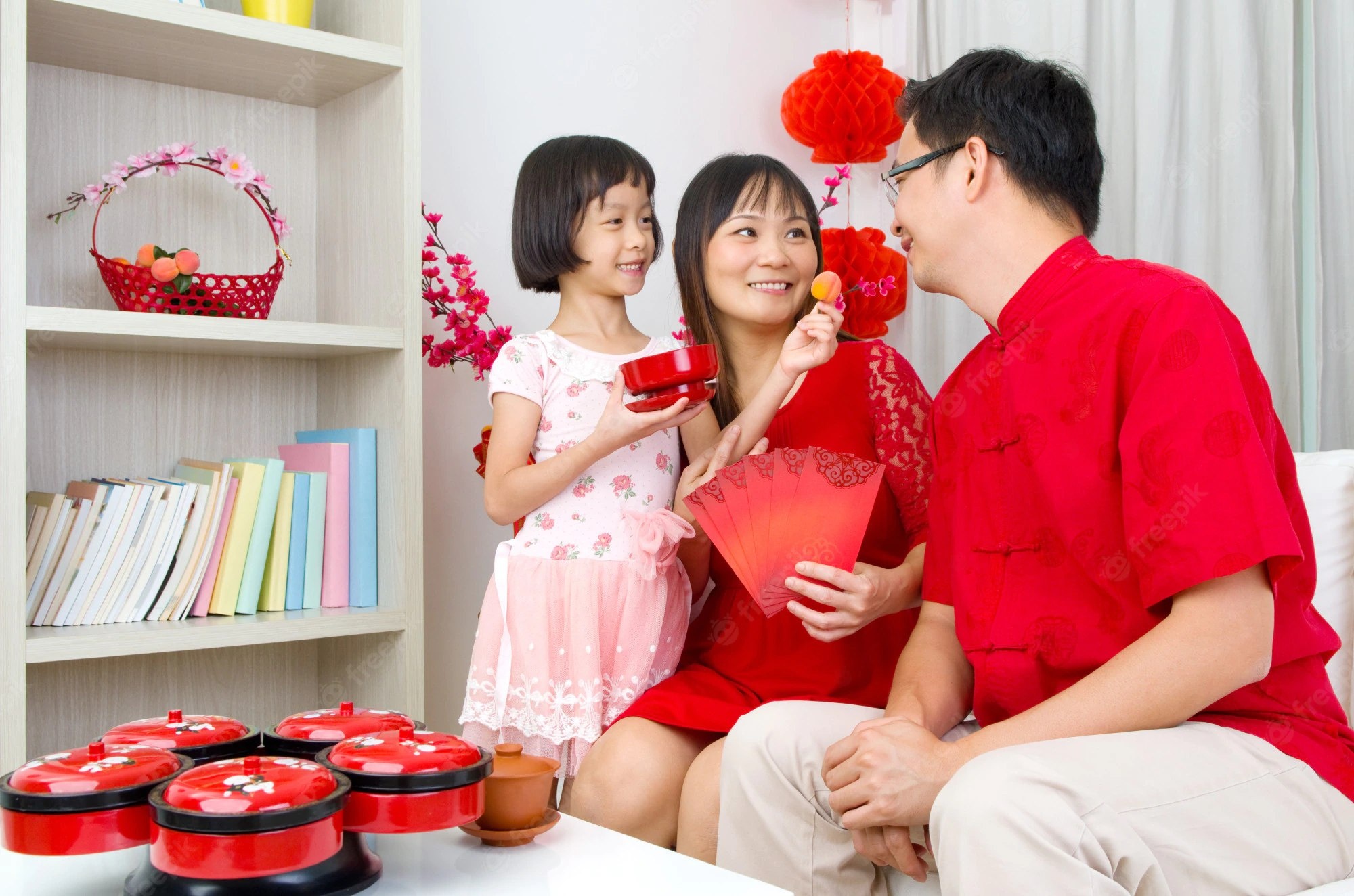 dạy con chúc Tết ảnh 2 day con chuc Tet anh 2