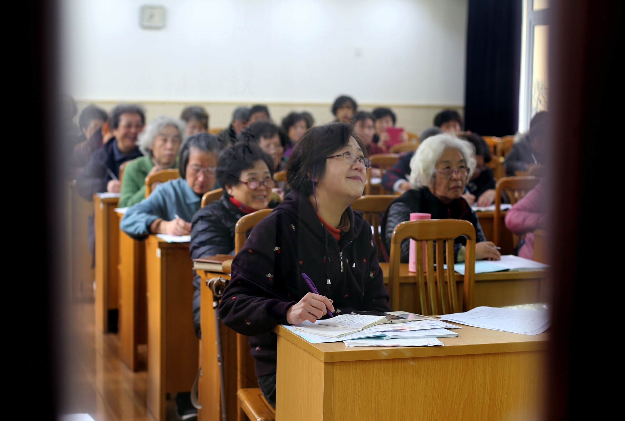 Truong danh cho nguoi tren 50 tuoi hoc nghi ngoi, giai tri hinh anh