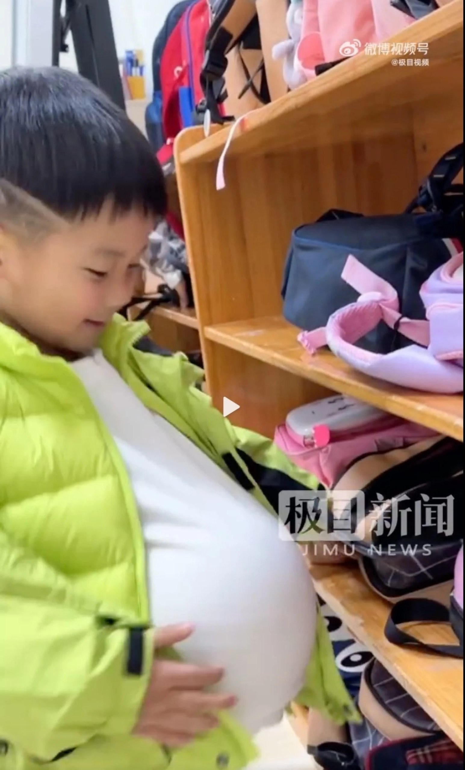 tre mam non Trung Quoc anh 1