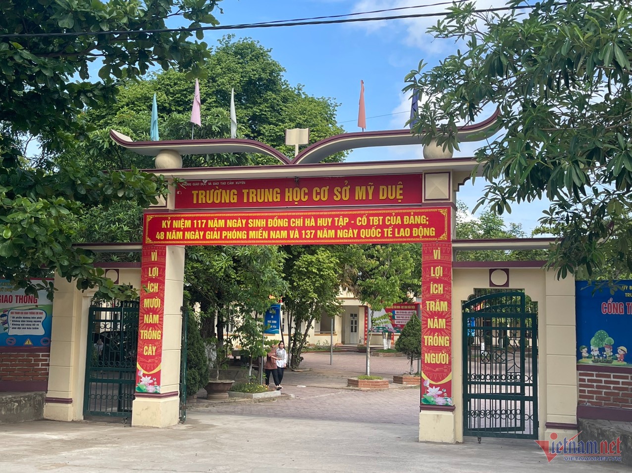 Thay giao day Toan bi tam giam vi dam o nu sinh lop 6 hinh anh