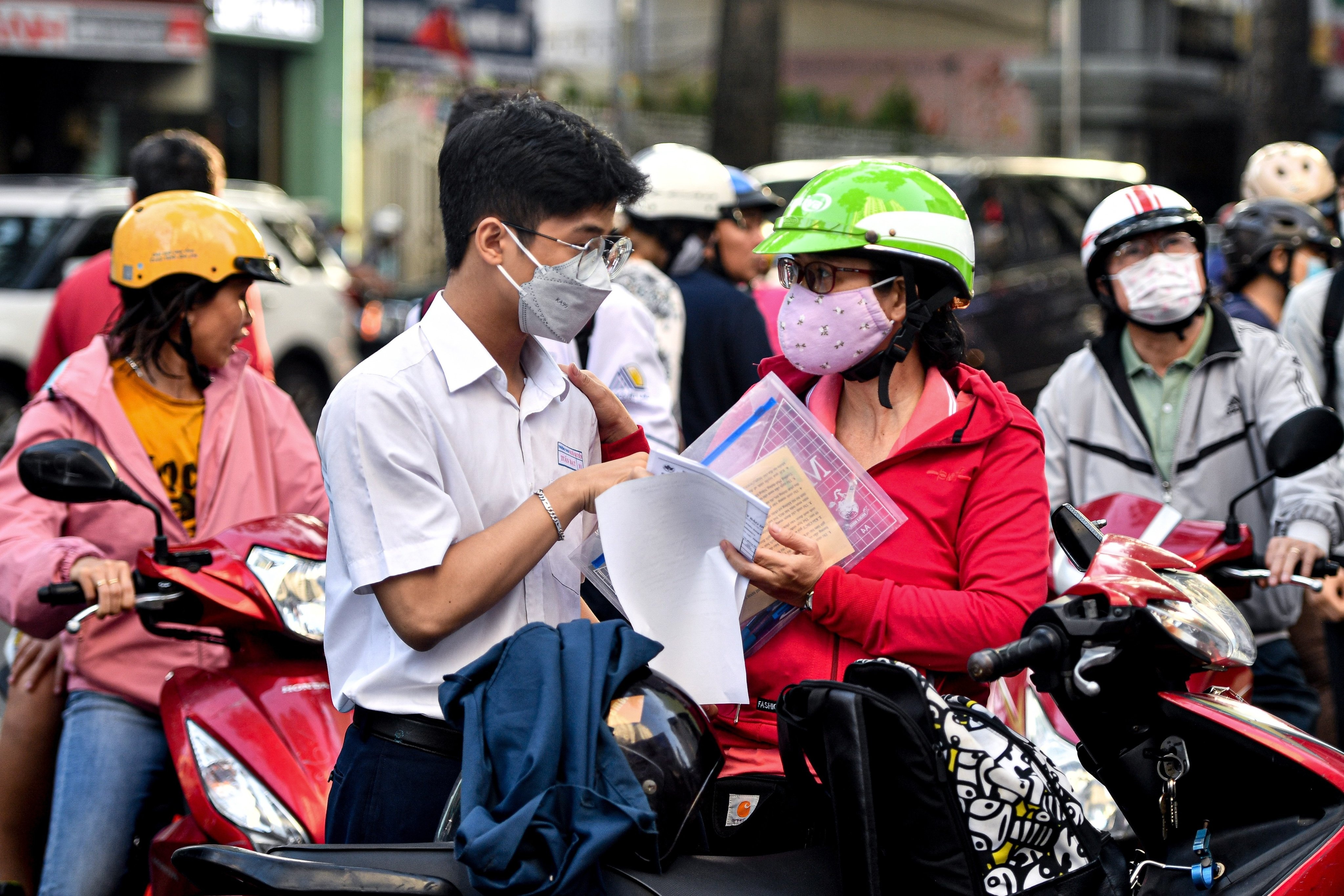 thi lop 10 cong lap anh 2