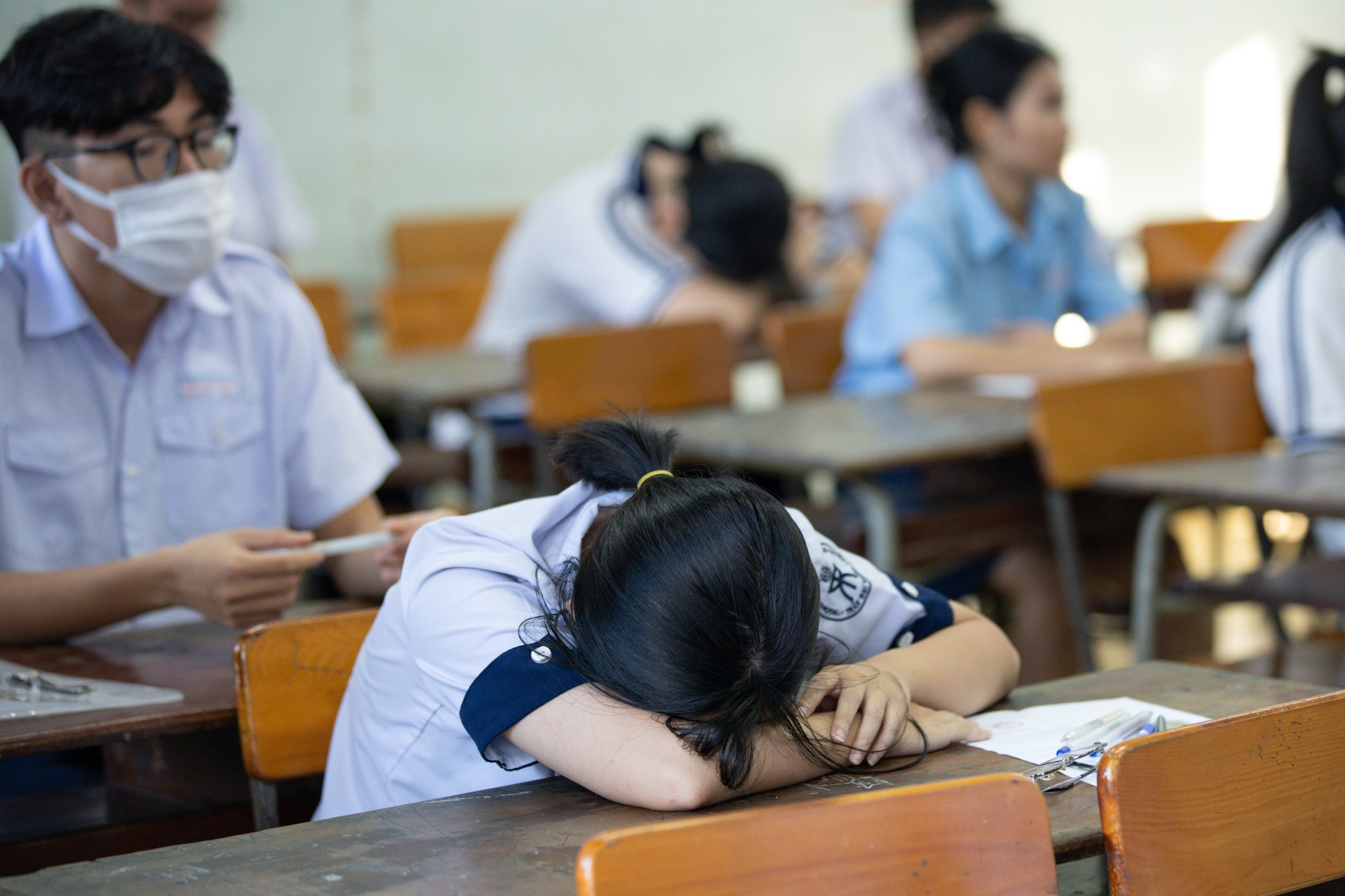 thi tot nghiep THPT anh 7