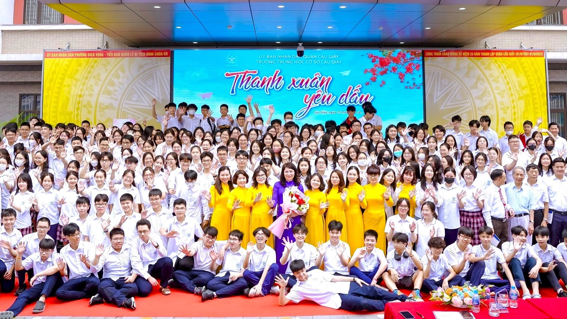 Truong o Ha Noi co gan 500 luot hoc sinh do vao lop 10 THPT chuyen hinh anh