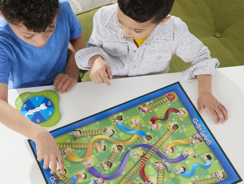Board game giup tre hoc toan tot hon hinh anh