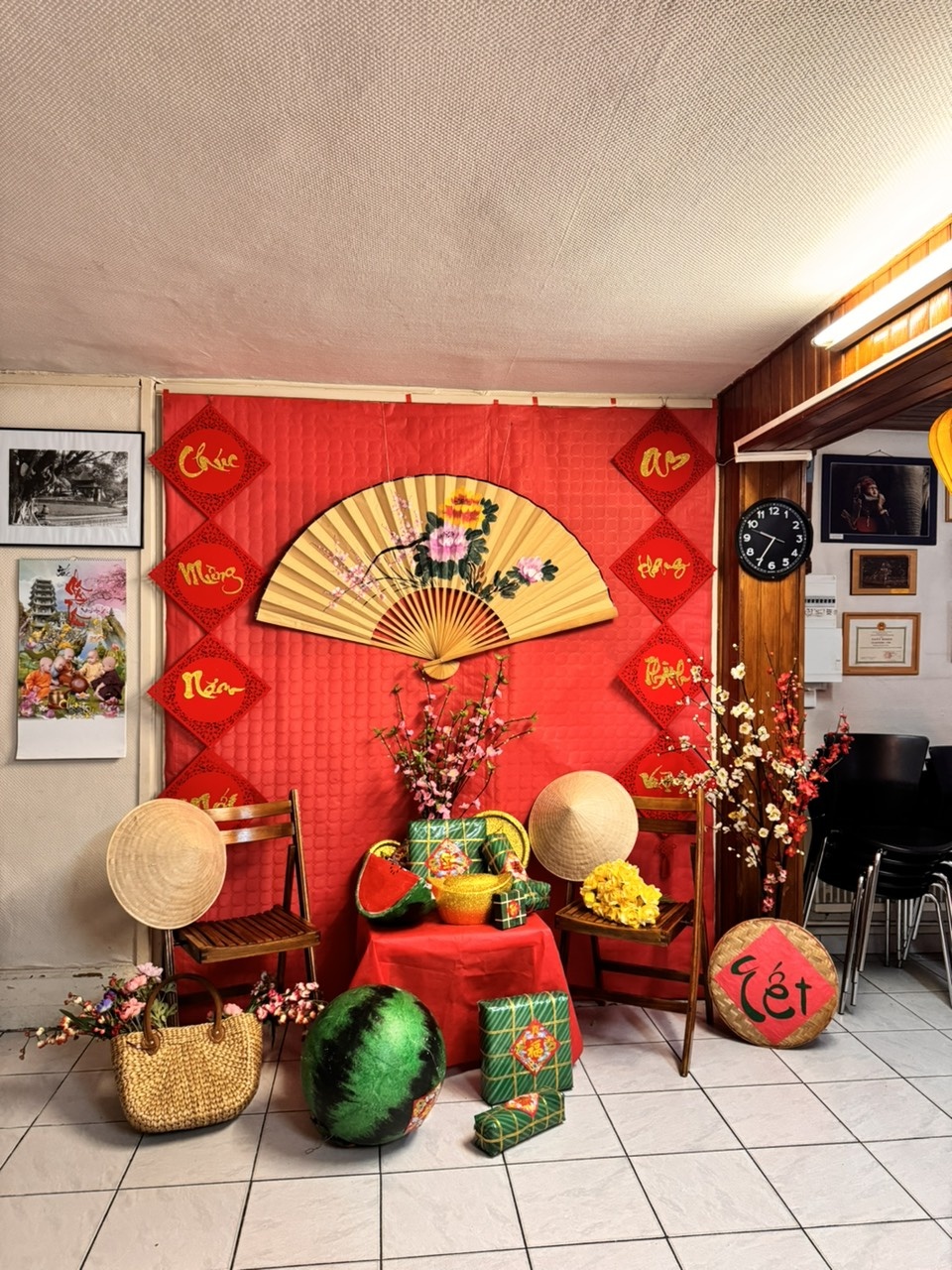 du hoc sinh don tet anh 4