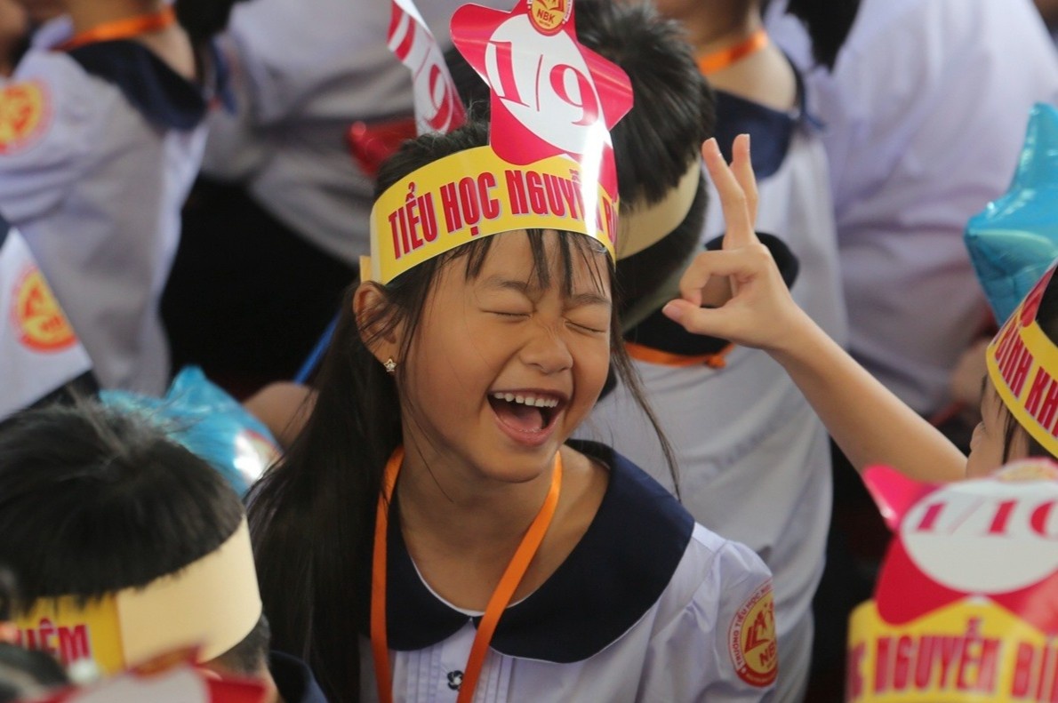 Tieng Anh se thanh mon hoc bat buoc tu lop 1 hinh anh