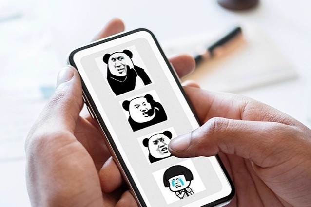 Co bang dai hoc nhung van giao tiep kem vi dung meme qua nhieu hinh anh