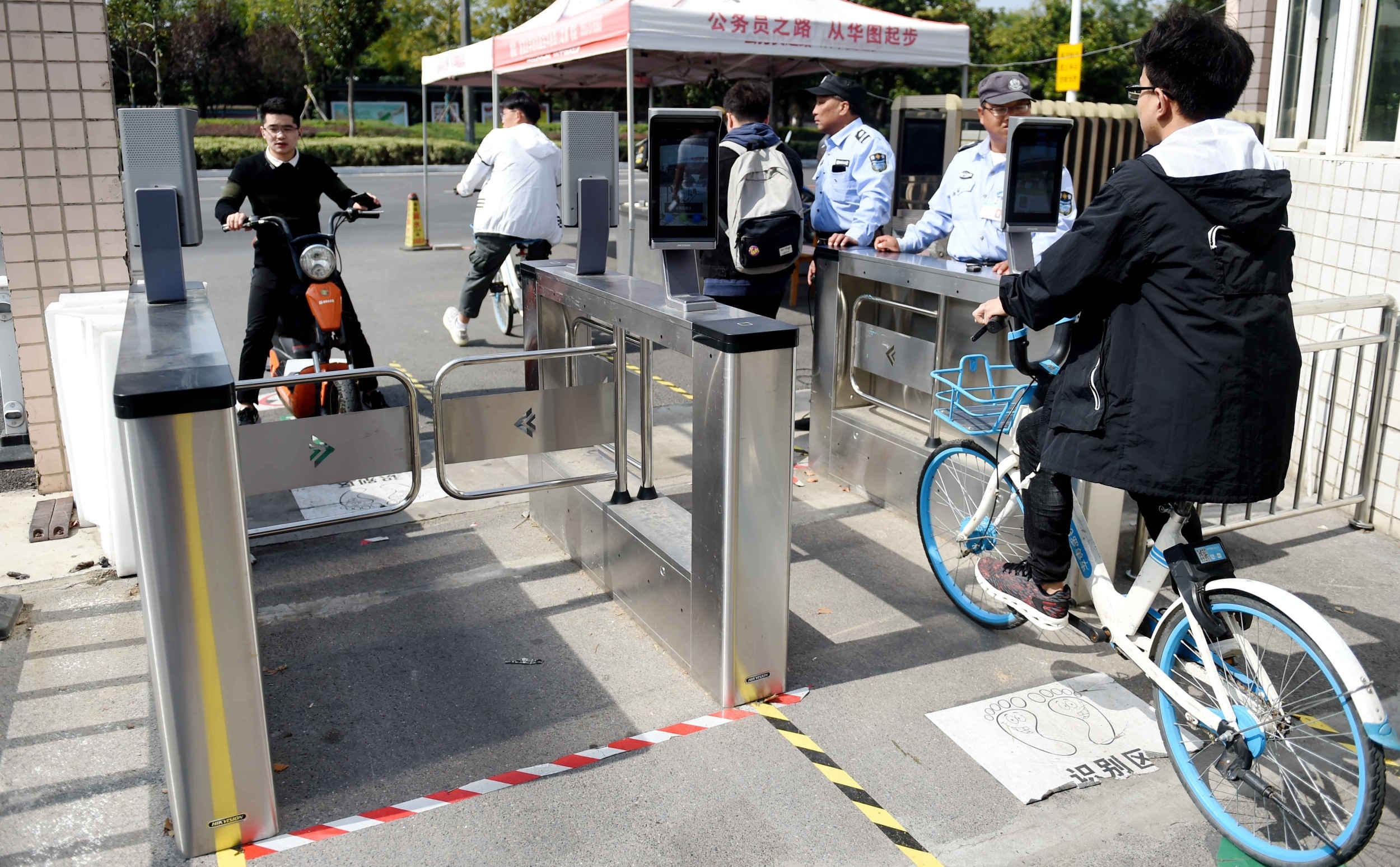 sinh vien truot mon anh 3