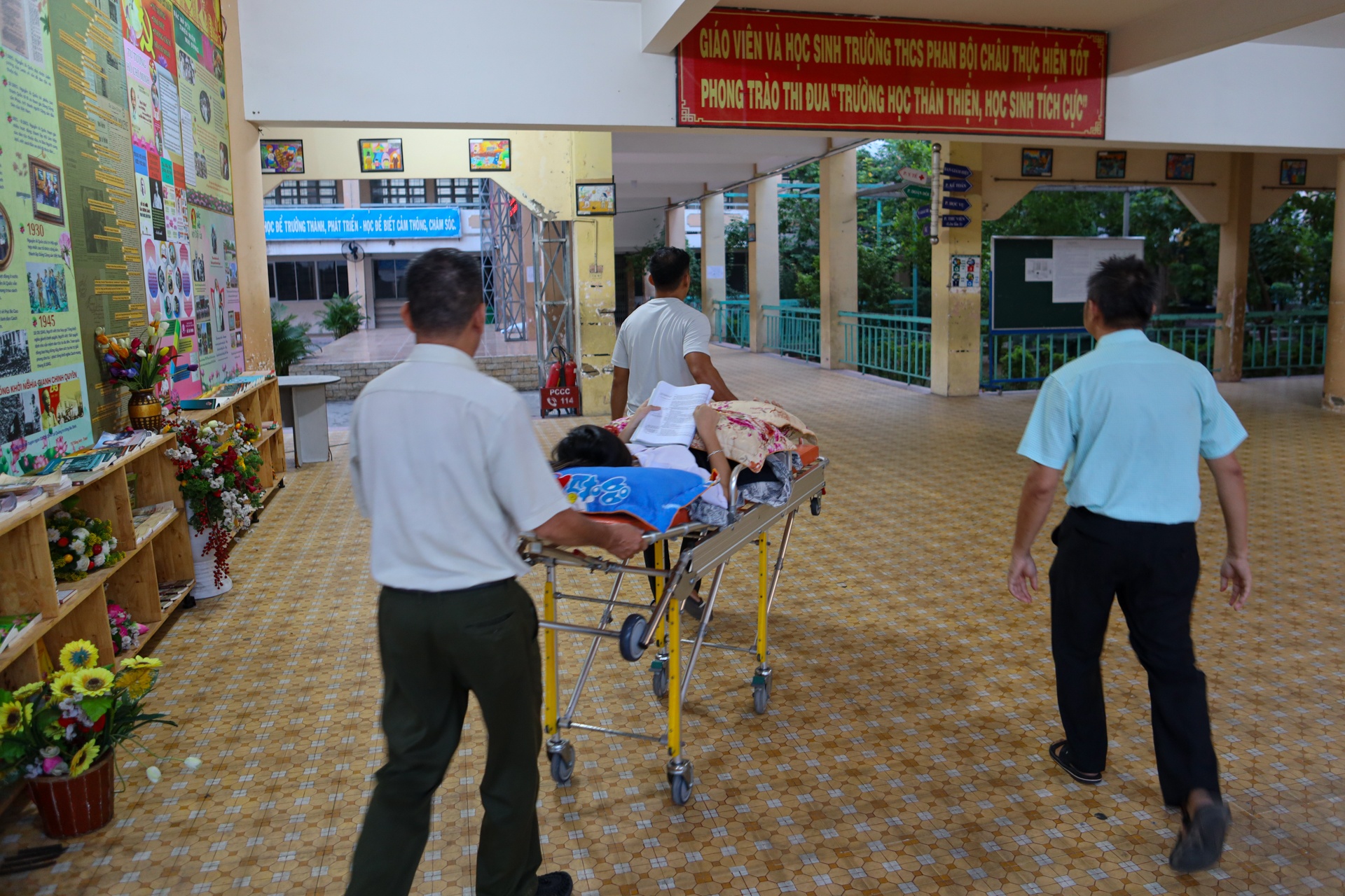 thi lop 10 tp.hcm anh 2