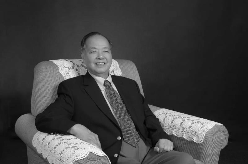 Nguoi Trung Quoc dau tien doat giai Nobel qua doi hinh anh