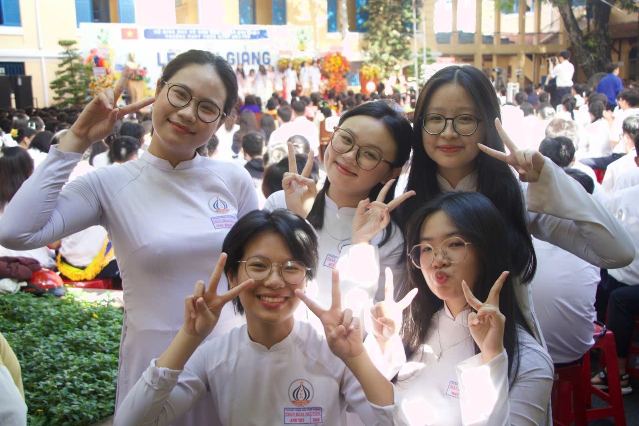 Day tu 4h de chuan bi cho le khai giang cuoi cung cua thoi hoc sinh hinh anh