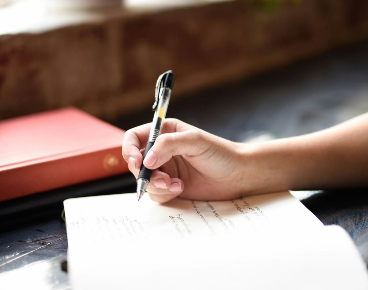 To don nac danh khien hoi truong phu huynh phai bo tien bu quy lop hinh anh