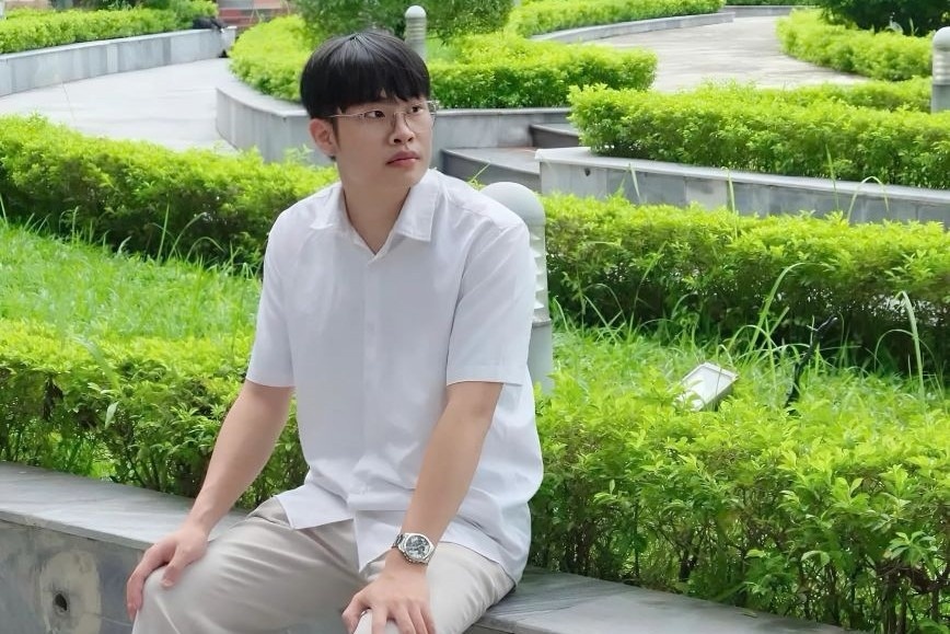 Chang trai thoi cong viec on dinh, thi lai vao su pham dat 29,45 diem hinh anh