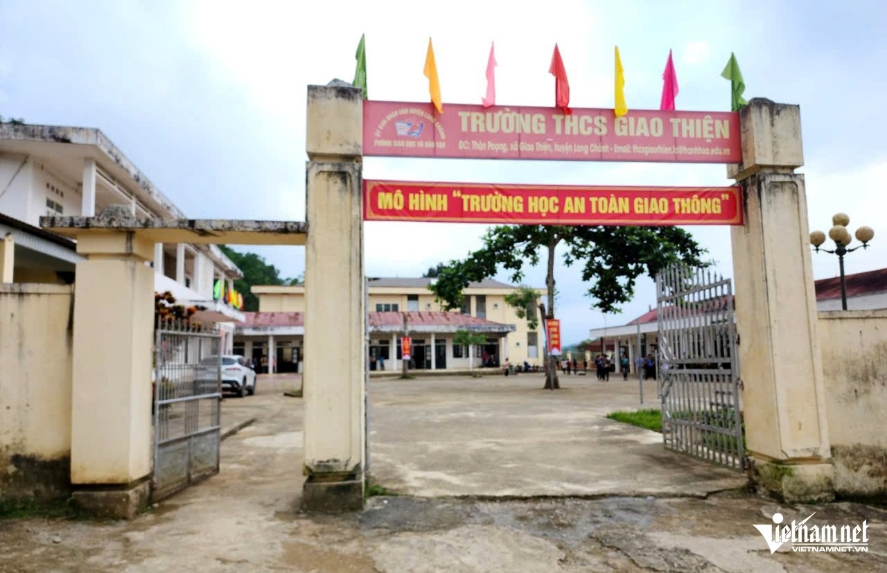 Thanh Hoa giao kiem tra viec khong tuyen duoc giao vien phai dung mon hinh anh