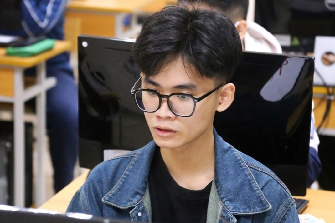 Luong dang ky thi DGTD cua DH Bach khoa tang gap 3, nhieu noi het cho hinh anh