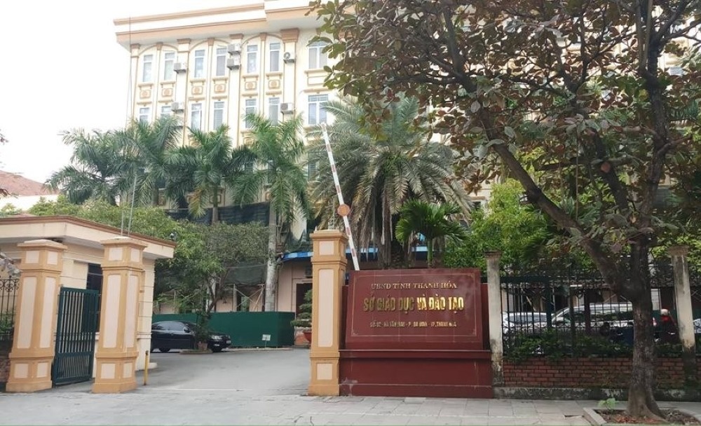 Xu ly nghiem hieu truong neu hoc sinh, giao vien vi pham giao thong hinh anh