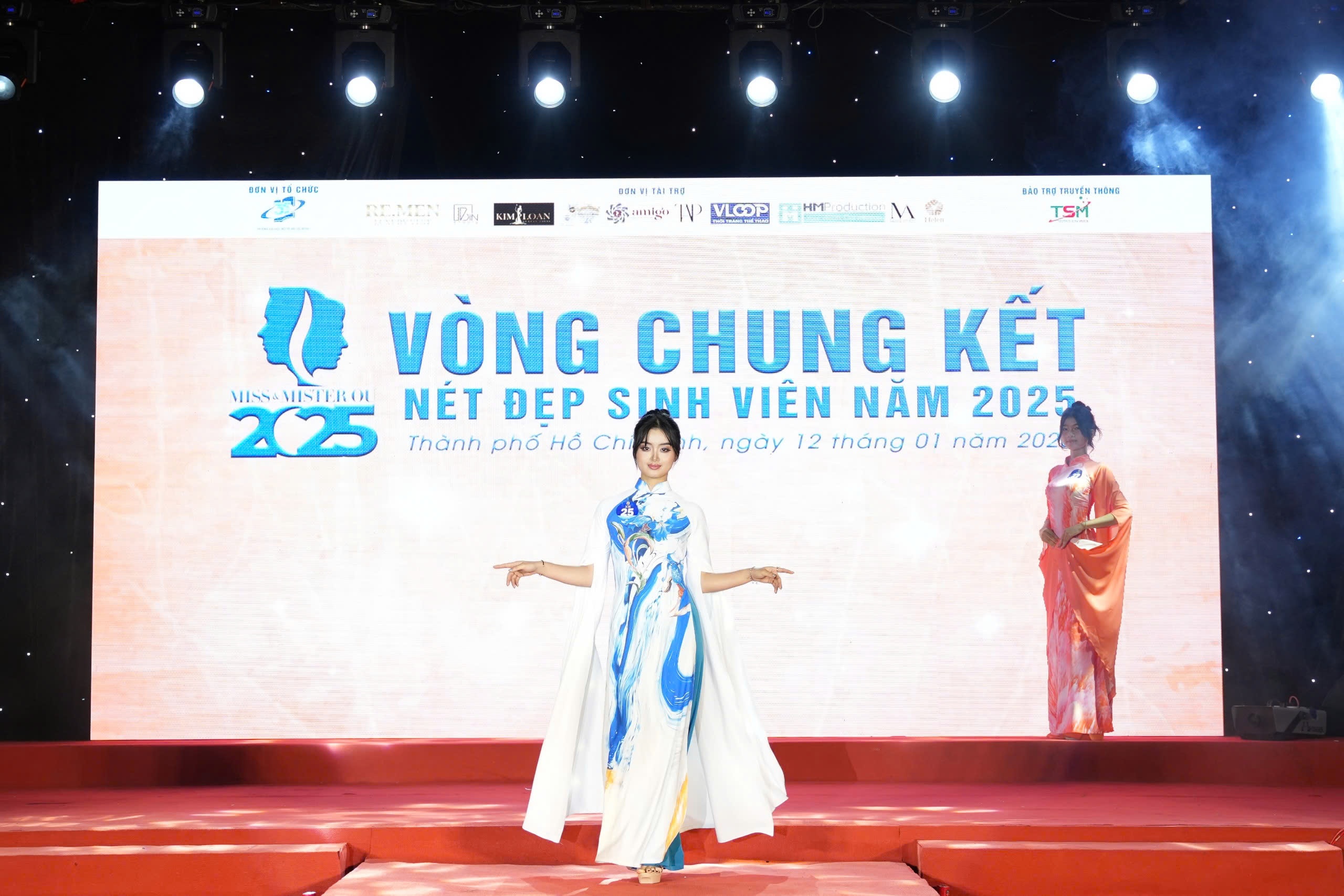 sinh vien quoc te anh 4