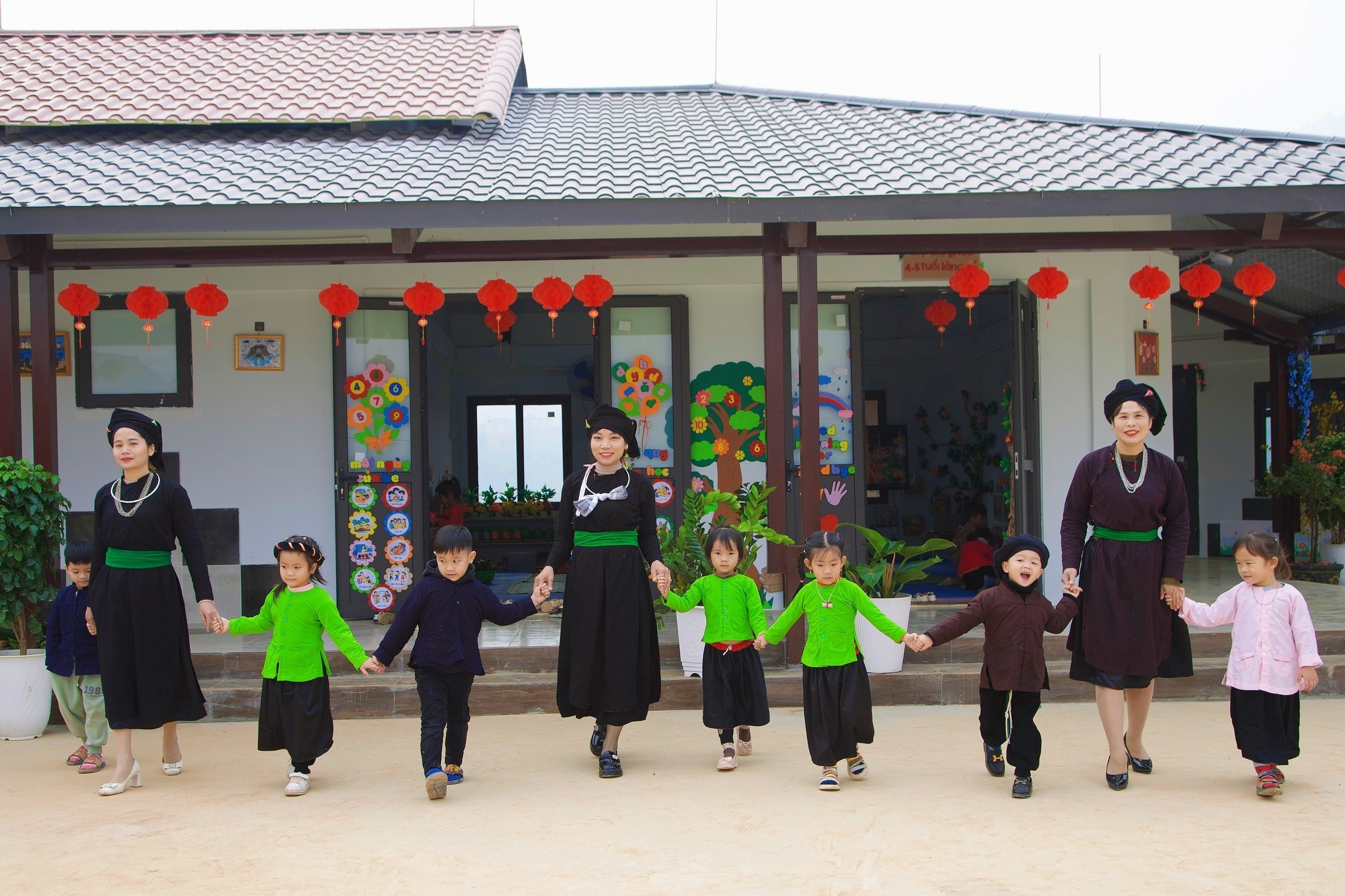 lang nu hien tai anh 5