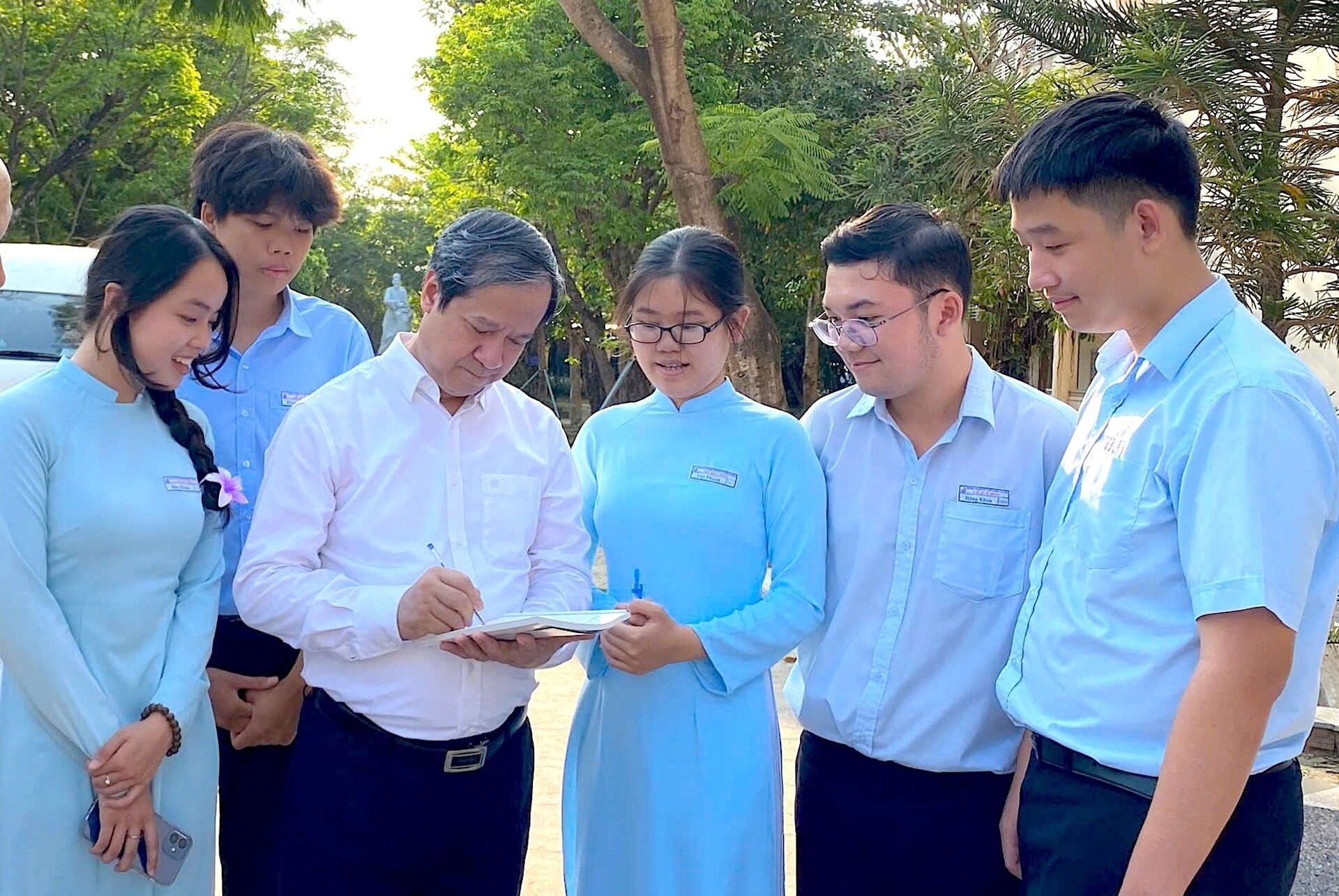 bo truong nguyen kim son anh 1