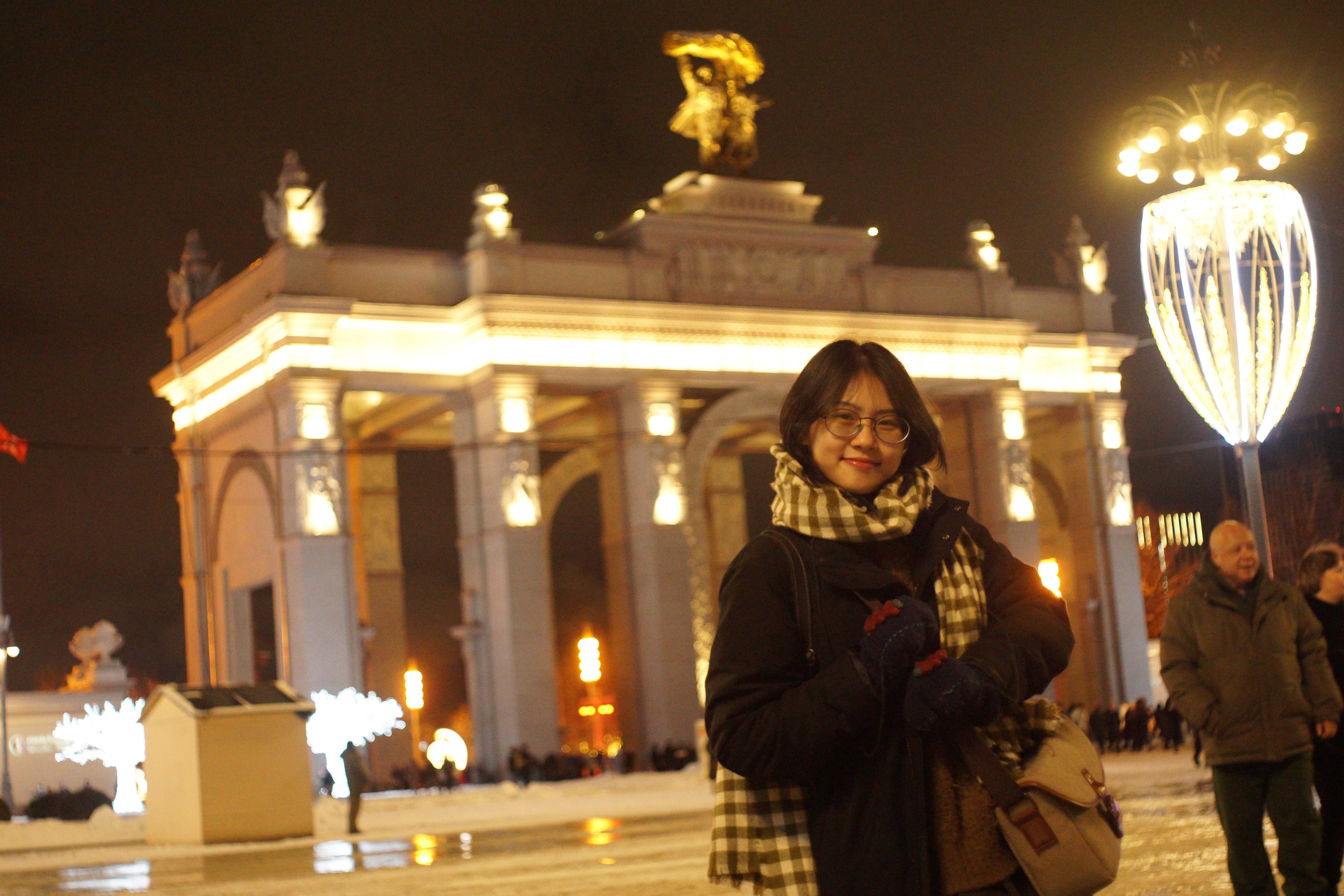 Toi du hoc ngay truoc Tet, lan dau don giao thua o xu tuyet lanh gia hinh anh