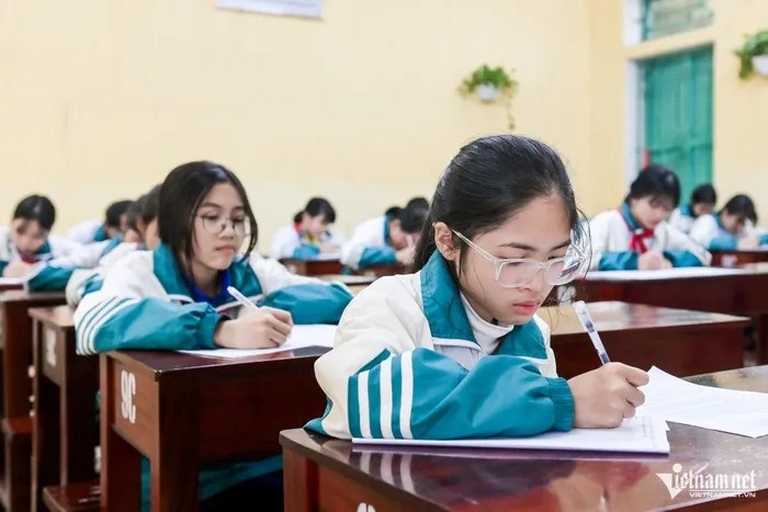 Bo me 'binh dan' san sang chi dam cho con cuoi cap hoc them hinh anh