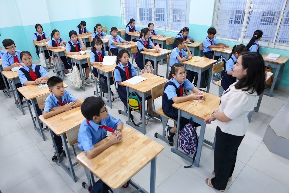 TP.HCM dong loat kiem tra day them, xu ly nghiem neu vi pham hinh anh