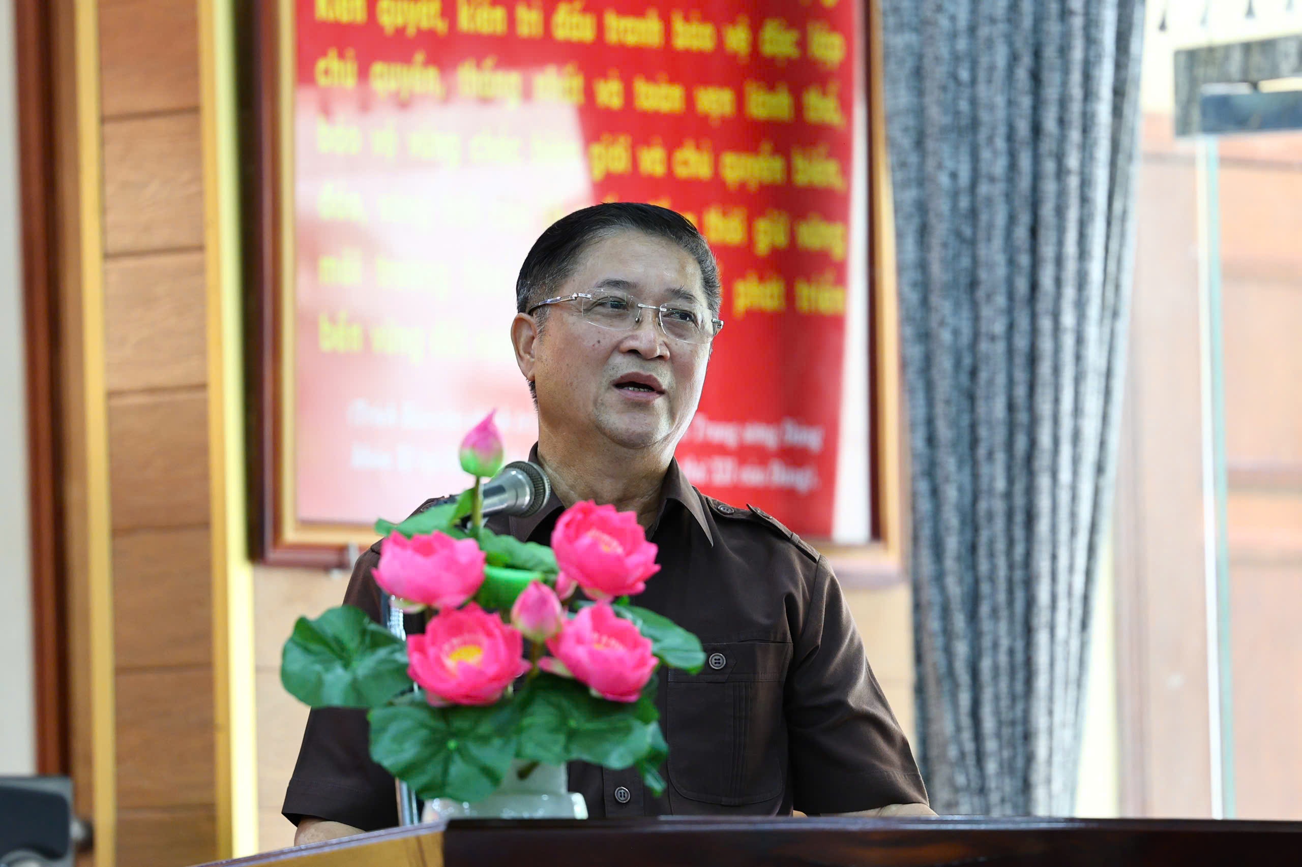 Di chau Au lam viec sau 6 thang hoc ve an ninh phi truyen thong hinh anh